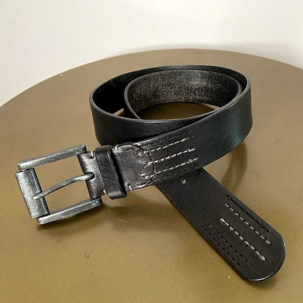 Vintage Black Leather w/gunmetal gray buckle belt